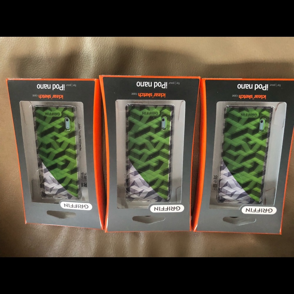 Lot of 3 Griffin Iclear Sketch Ipod Nano(New)